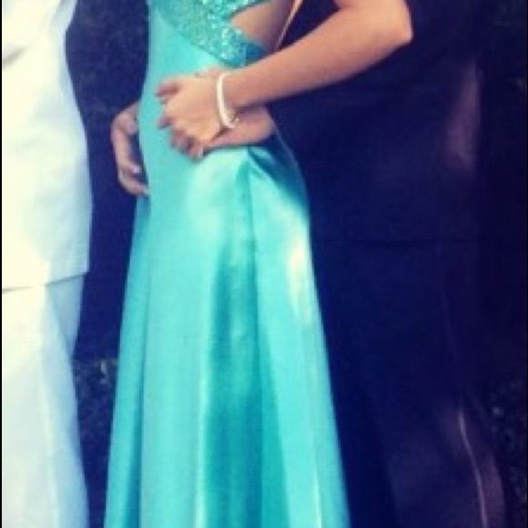 Prom dress size 5 - Picture 2 of 8